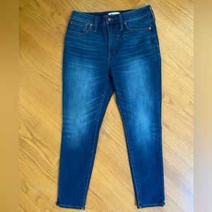 Madewell Petite Curvy High-Rise Skinny Jeans in Danny Wash: TENCEL™ Edition